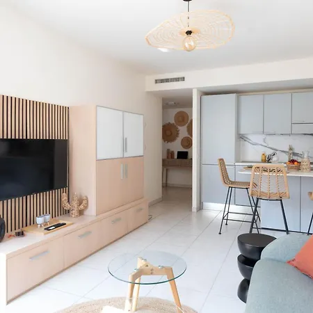 Le Cocon De La Pinede - Proche Antibes