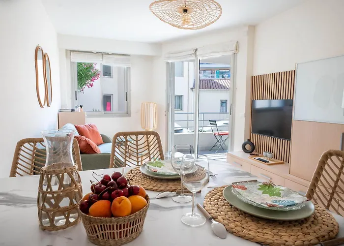 Le Cocon De La Pinede - Proche * Антіб