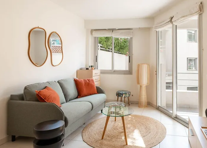 Le Cocon De La Pinede - Proche